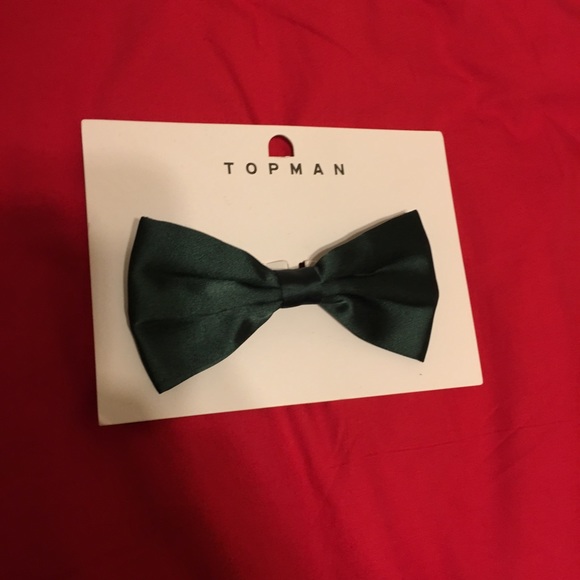 Dark Green Clip On Tie! - Picture 2 of 3